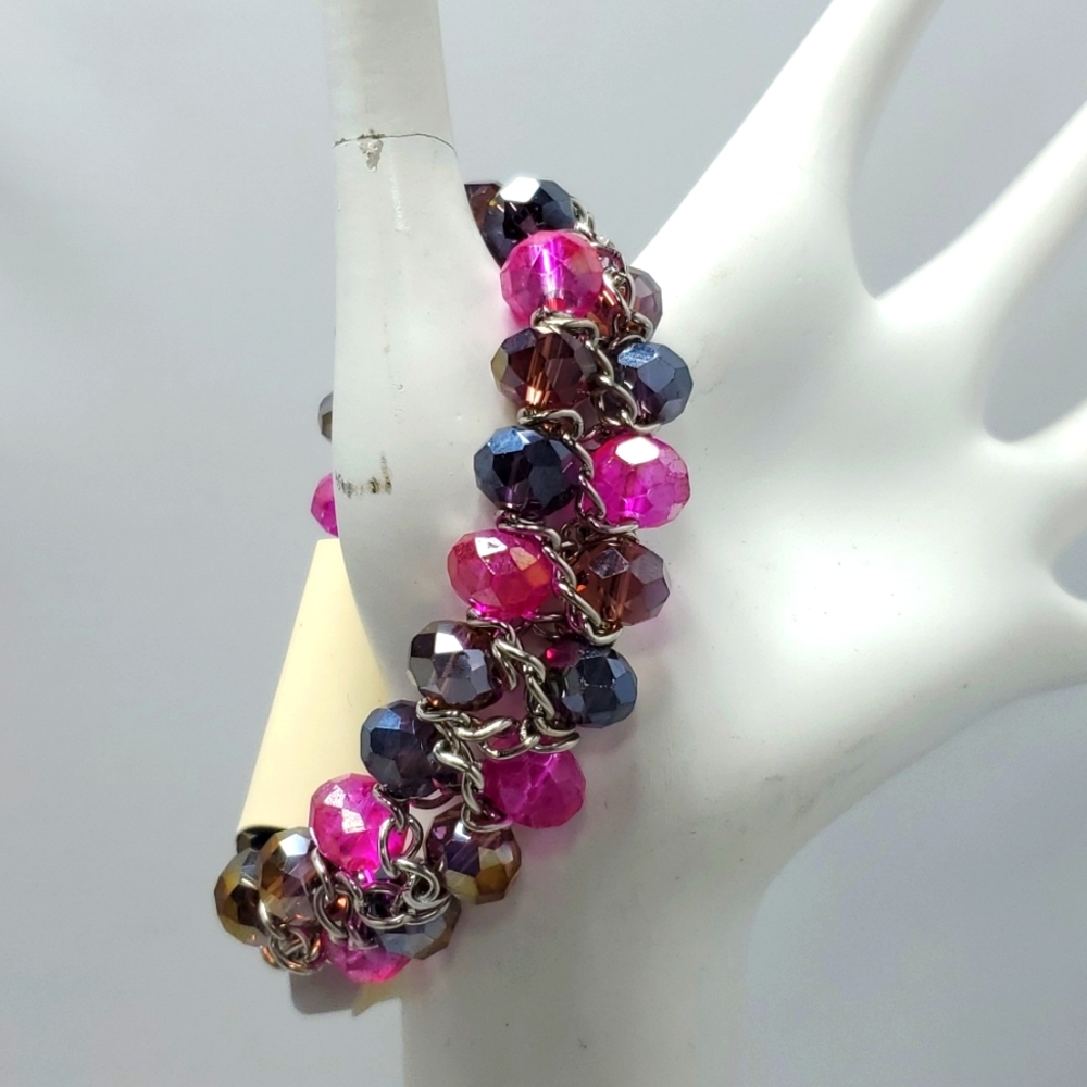 Mystique silver with fuschia lavender beaded stretch bracelet